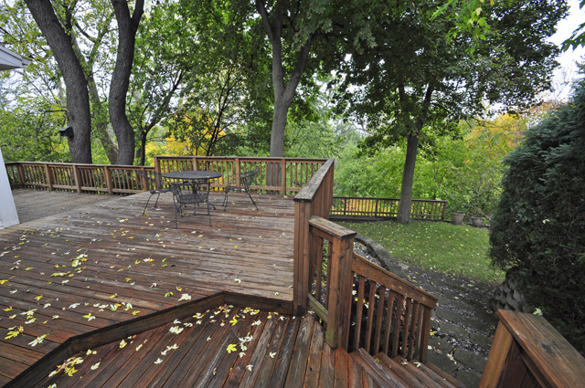 527 North Sheridan Road Waukegan, IL 60085 - Photo 17 of 25 a view of a deck with two chairs and a table