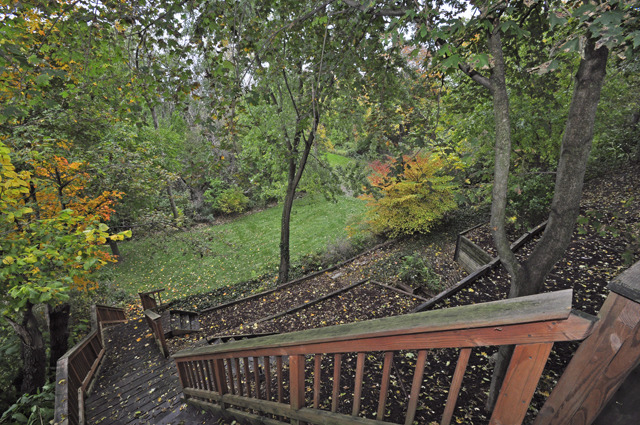 527 North Sheridan Road Waukegan, IL 60085 - Photo 20 of 25 a view of a backyard with plants and tree
