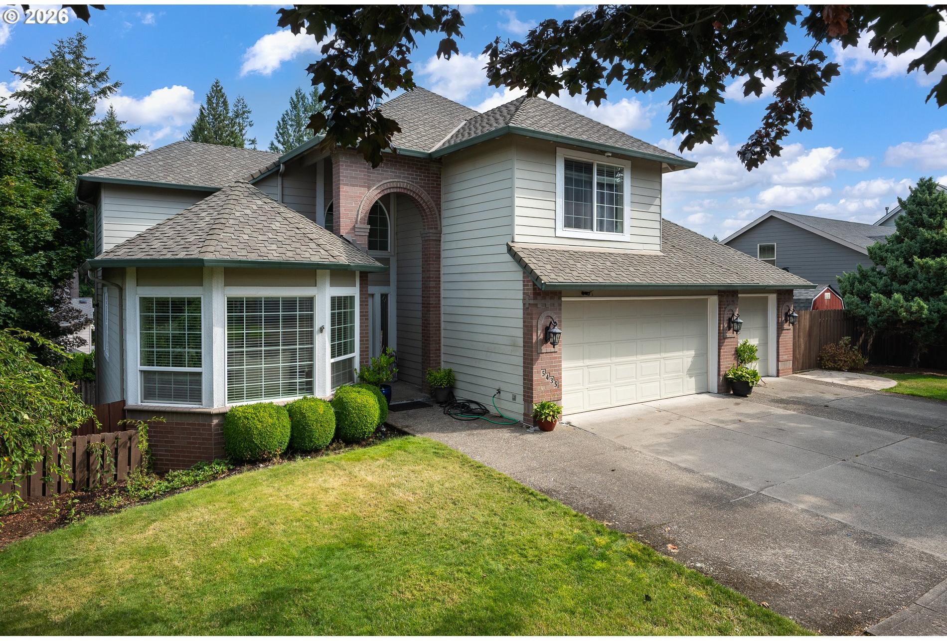 5435 Southeast Old Woods Loop Gresham, OR 97080 - Photo 2 of 48 Gallery Image 2
