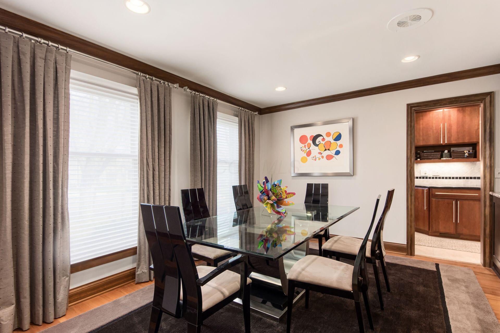941 Robbins Way Columbus, OH 43085 - Photo 10 of 64 Dining Room