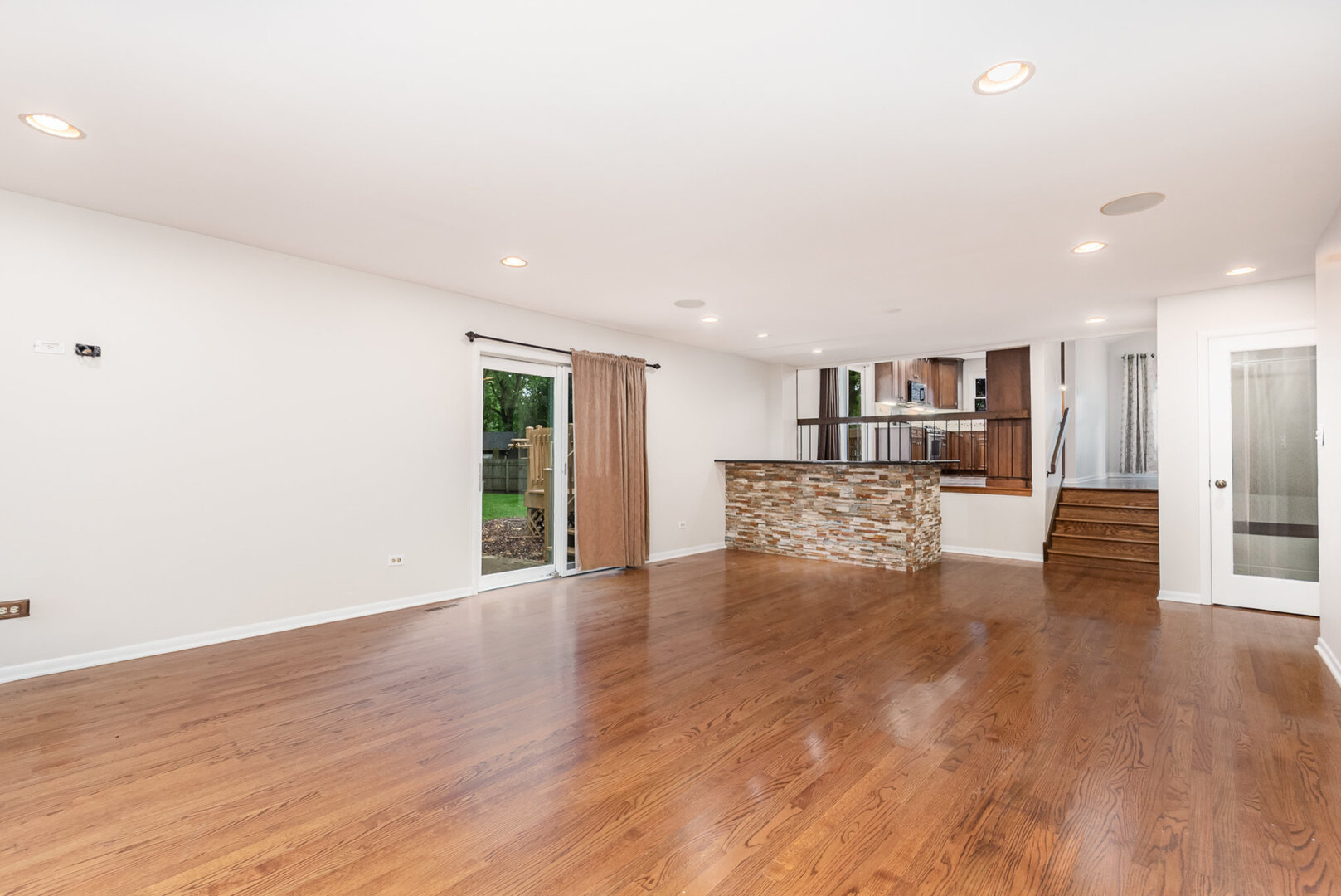 5 Swan Circle Bolingbrook, IL 60440 - Photo 13 of 36