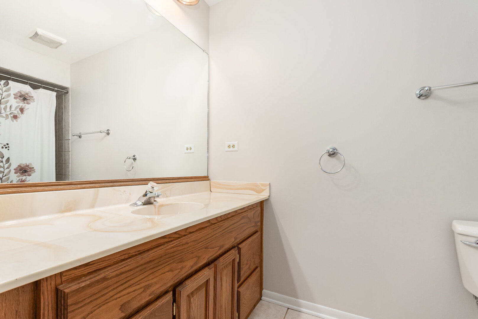 5 Swan Circle Bolingbrook, IL 60440 - Photo 14 of 36