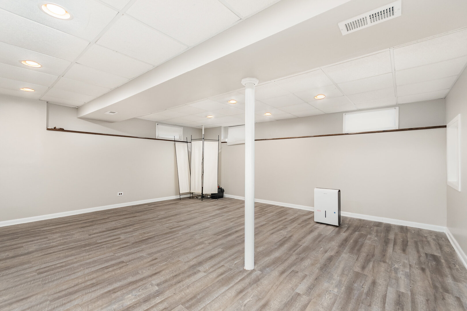 5 Swan Circle Bolingbrook, IL 60440 - Photo 20 of 36