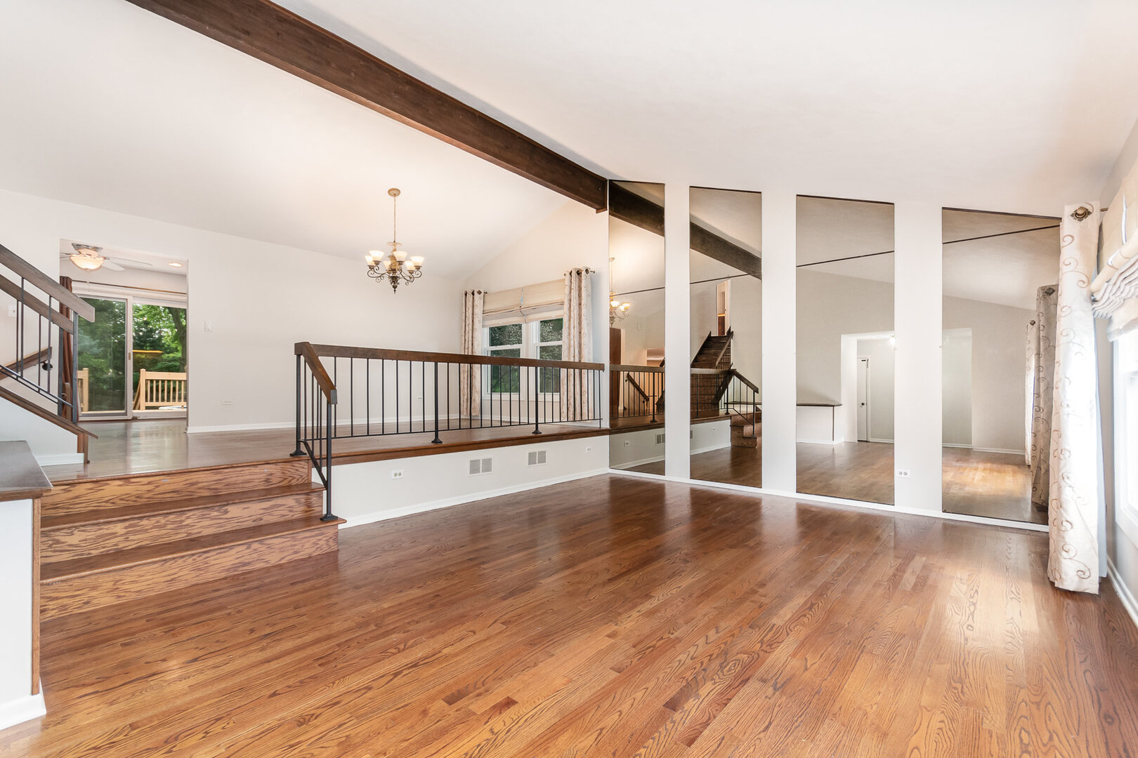 5 Swan Circle Bolingbrook, IL 60440 - Photo 4 of 36