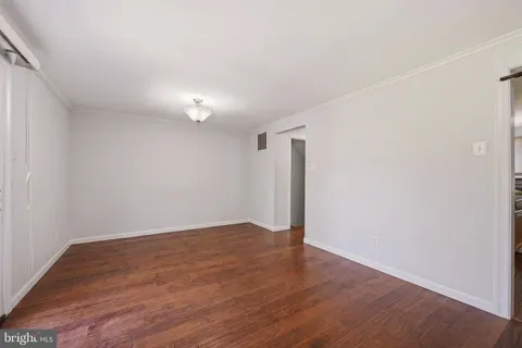 $320,000 | 11709 Ashworth Court, Germantown, MD 20876