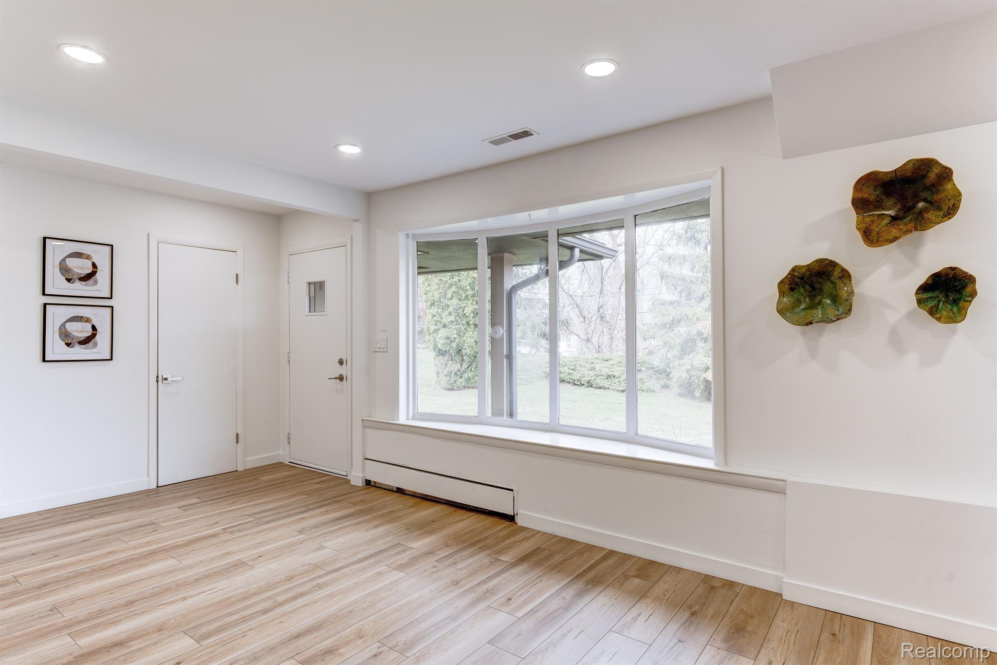 4851 Commerce Road West Bloomfield, MI 48324 - Photo 26 of 71 Gallery Image 26