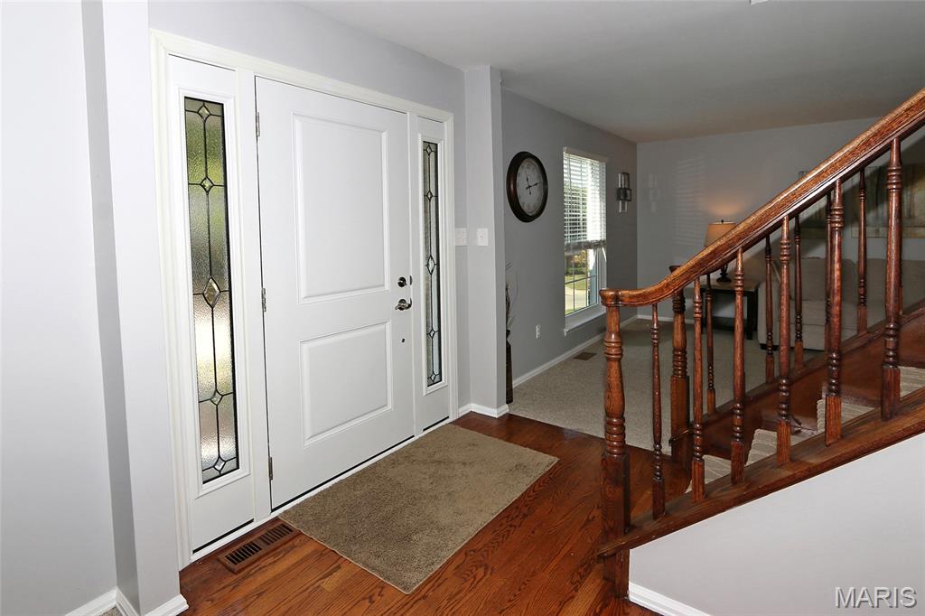 741 Strafford Ridge Drive Ballwin, MO 63021 - Photo 2 of 40 Gallery Image 2