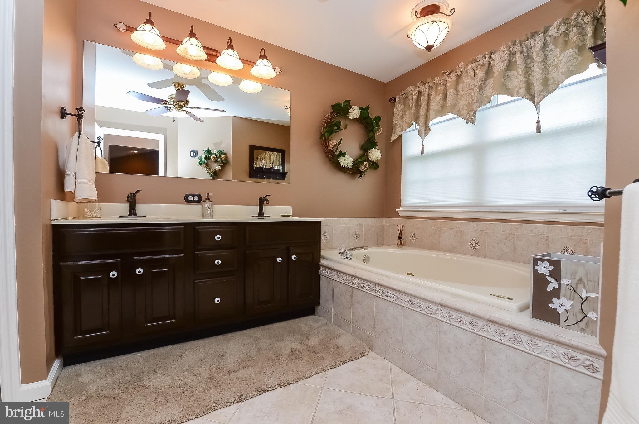 100 Heritage Drive Swedesboro, NJ 08085 - Photo 23 of 37