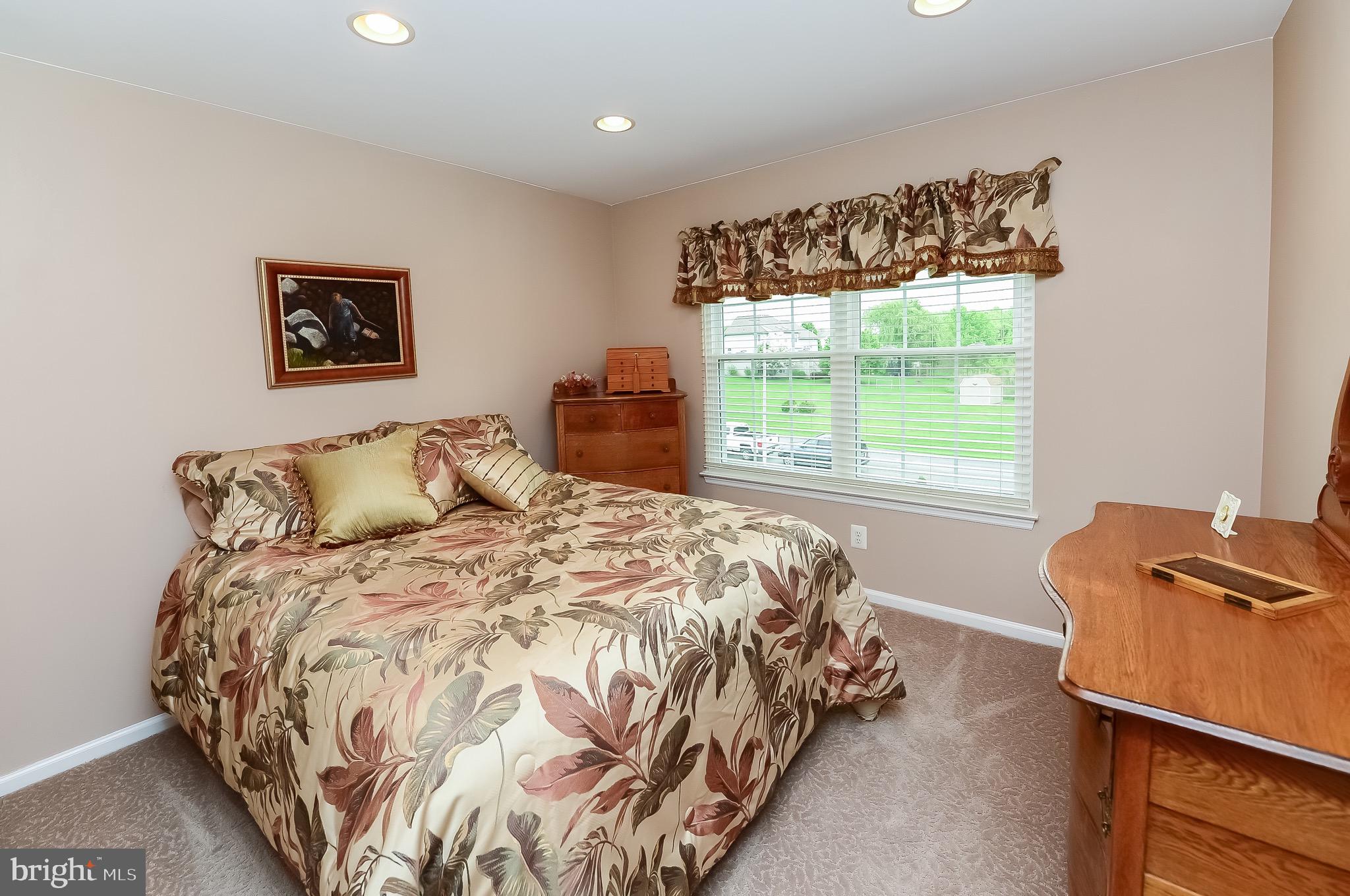 100 Heritage Drive Swedesboro, NJ 08085 - Photo 26 of 37