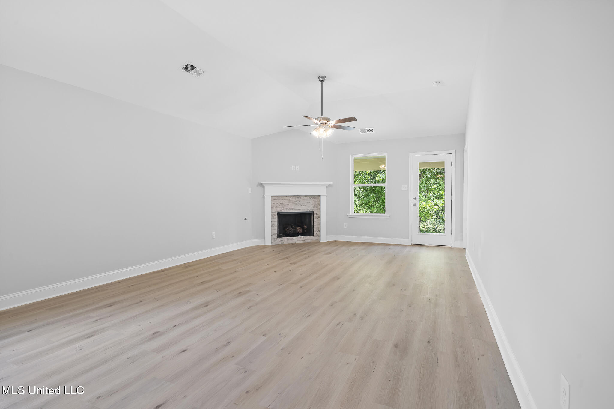 4251 Olivia Circle West Olive Branch, MS 38654 - Photo 13 of 30 4251 - Old River-11