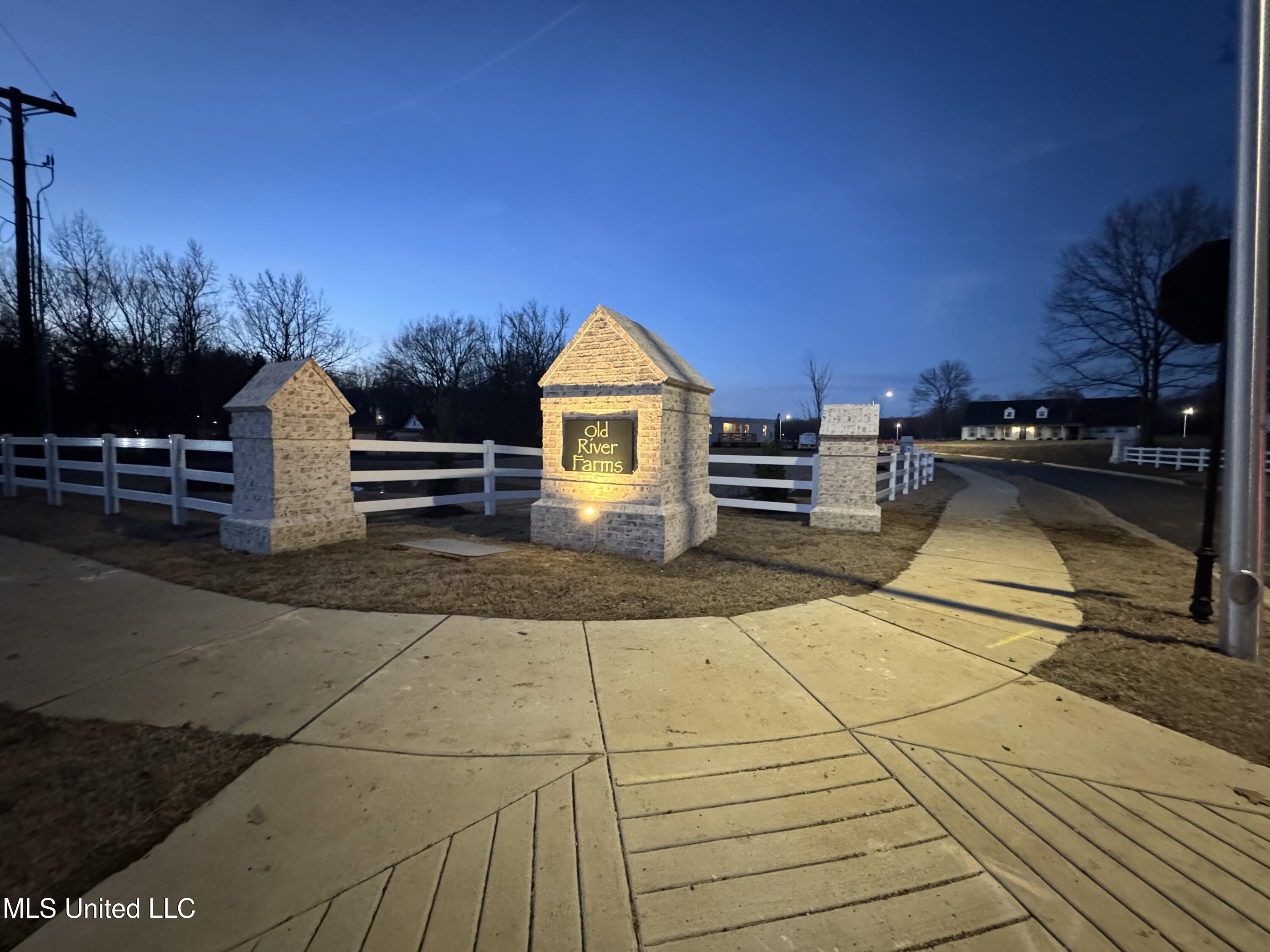 4251 Olivia Circle West Olive Branch, MS 38654 - Photo 22 of 30 IMG_4105