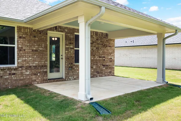 $361,000 | 4251 Olivia Circle West, Olive Branch, MS 38654