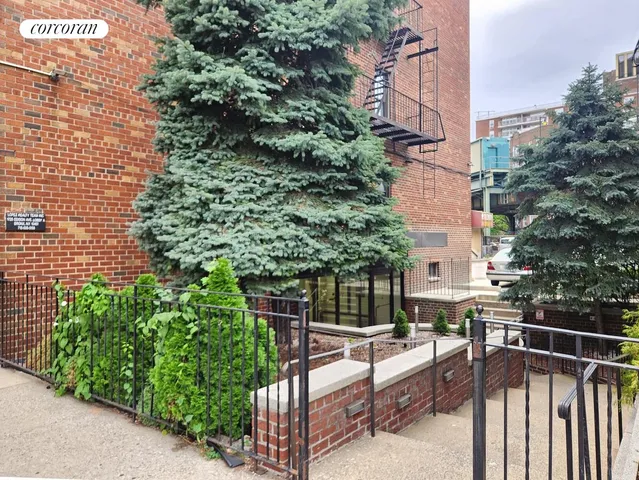 $262,000 | 1725 Edison Avenue, Unit 5D | Pelham Bay