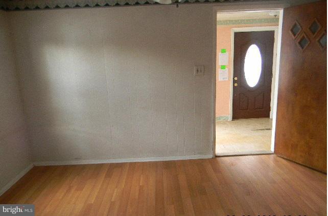 1917 Robinwood Road Baltimore, MD 21222 - Photo 4 of 16 Dining Room