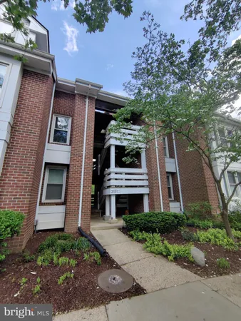 $2,400 | 3151 D Covewood Court, Unit D, Falls Church, VA 22042