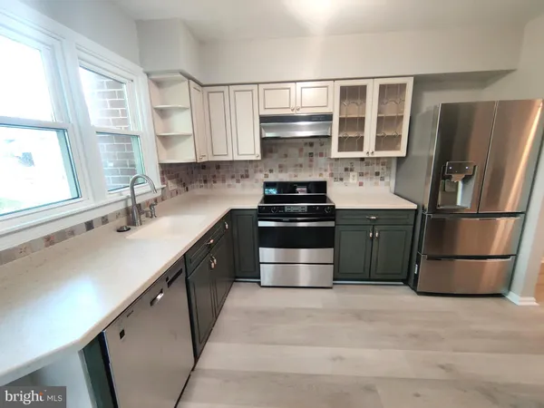 $2,400 | 3151 D Covewood Court, Unit D, Falls Church, VA 22042