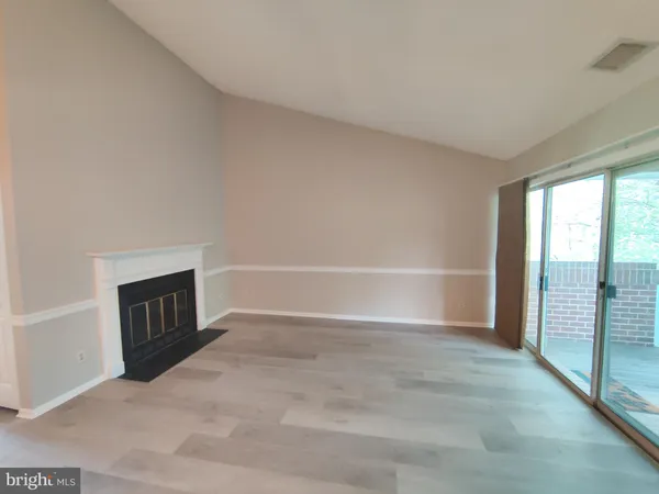 $2,400 | 3151 D Covewood Court, Unit D, Falls Church, VA 22042
