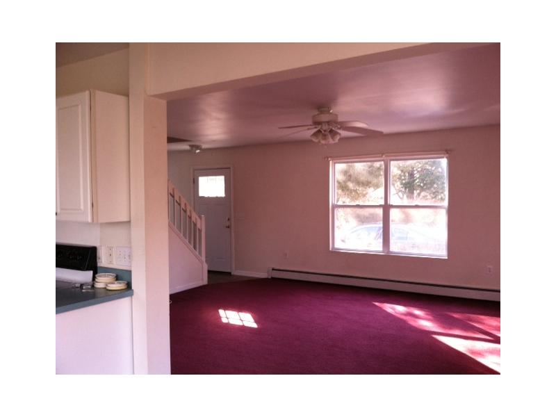 293 Shore Road Westerly, RI 02891 - Photo 4 of 9 Living Room.
