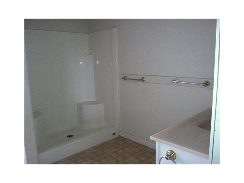 293 Shore Road Westerly, RI 02891 - Photo 8 of 9 Bathroom. EXTRA LARGE FIRST FLOOR BATH