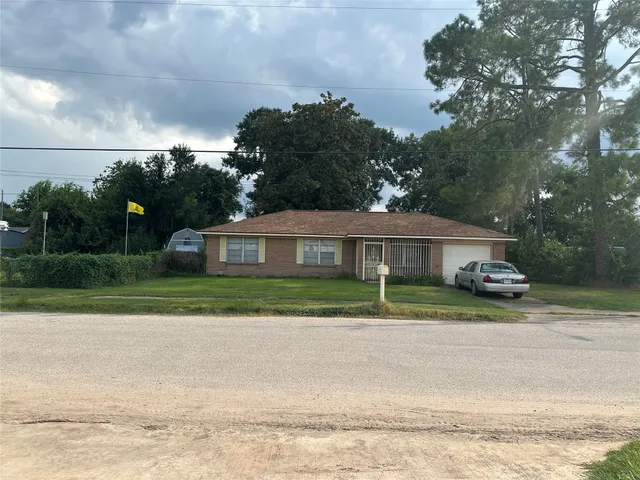 $399,900 | 6837 Barney Road, Houston, TX 77092