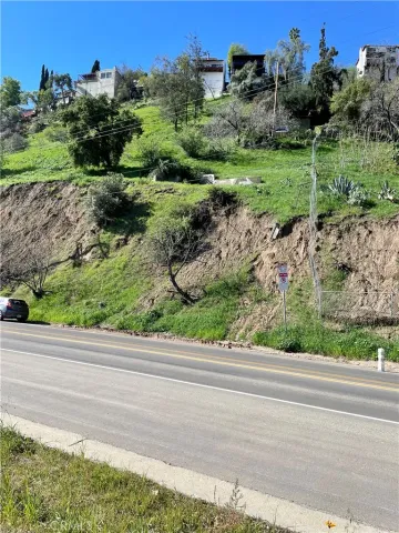 a view of a garden with a houses