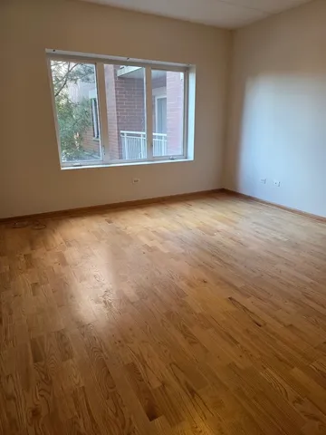 $1,800 | 6559 West George Street, Unit 202, Chicago, IL 60634