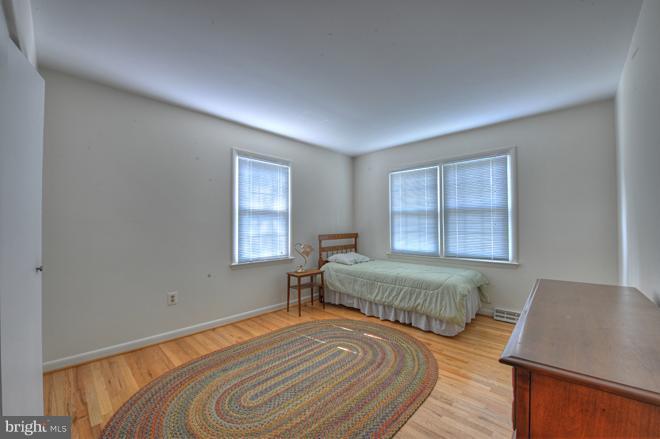 407 Halsey Road Annapolis, MD 21401 - Photo 4 of 27 Bedroom