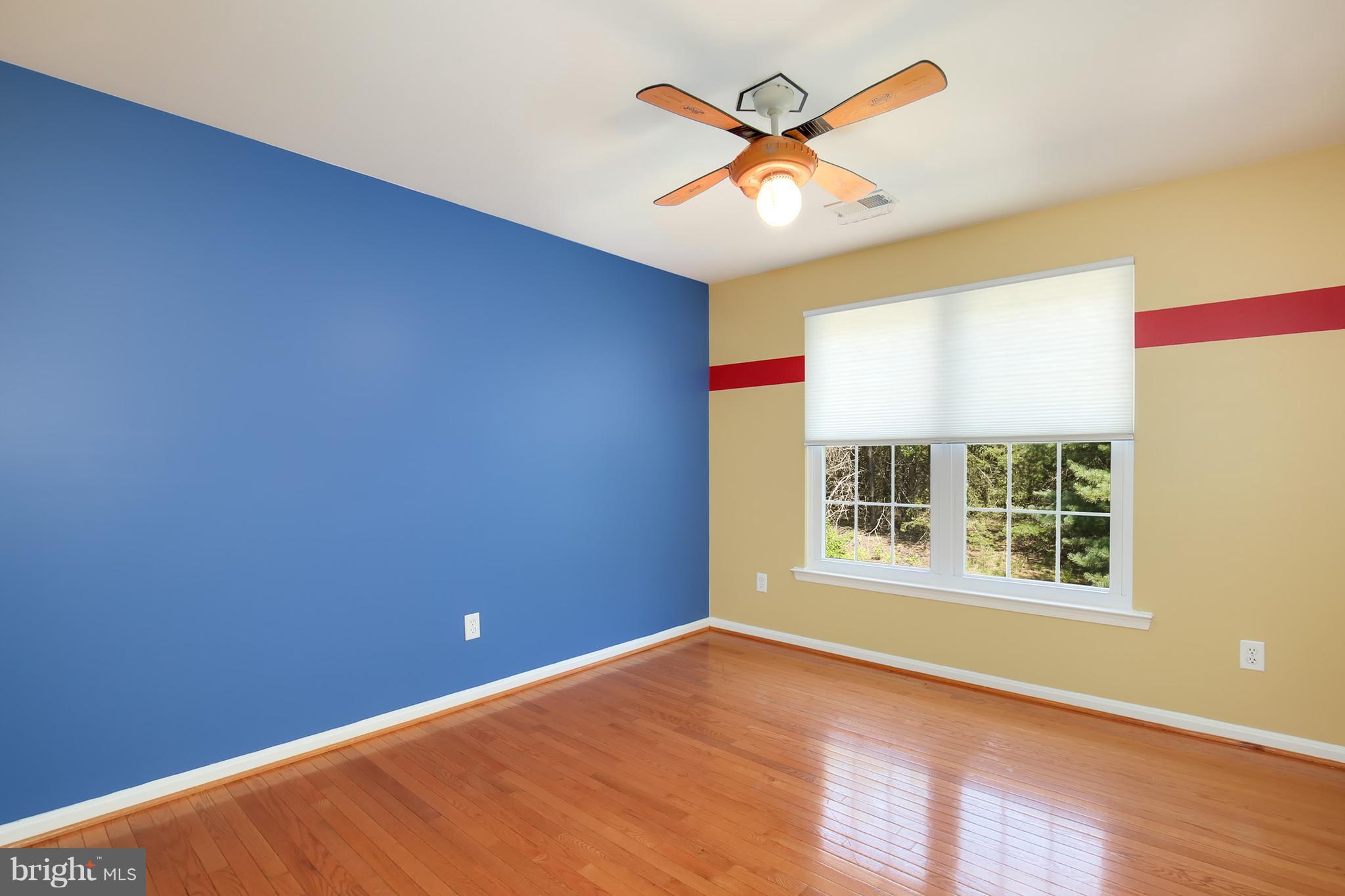 20309 Swallow Point Road Gaithersburg, MD 20886 - Photo 18 of 30 Bedroom