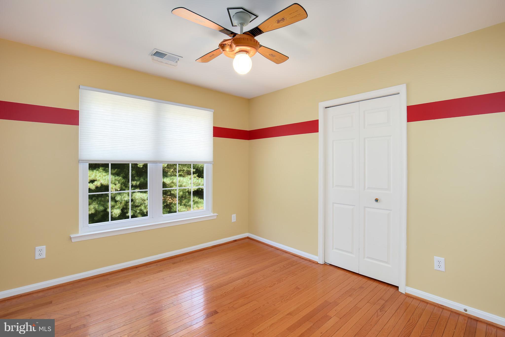 20309 Swallow Point Road Gaithersburg, MD 20886 - Photo 19 of 30 Bedroom