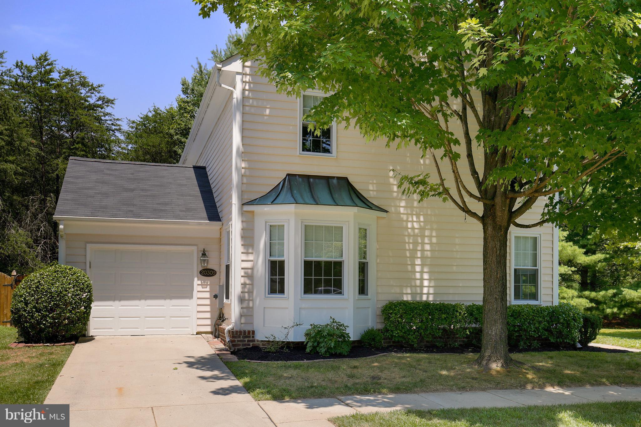 20309 Swallow Point Road Gaithersburg, MD 20886 - Photo 30 of 30 Exterior (Rear)
