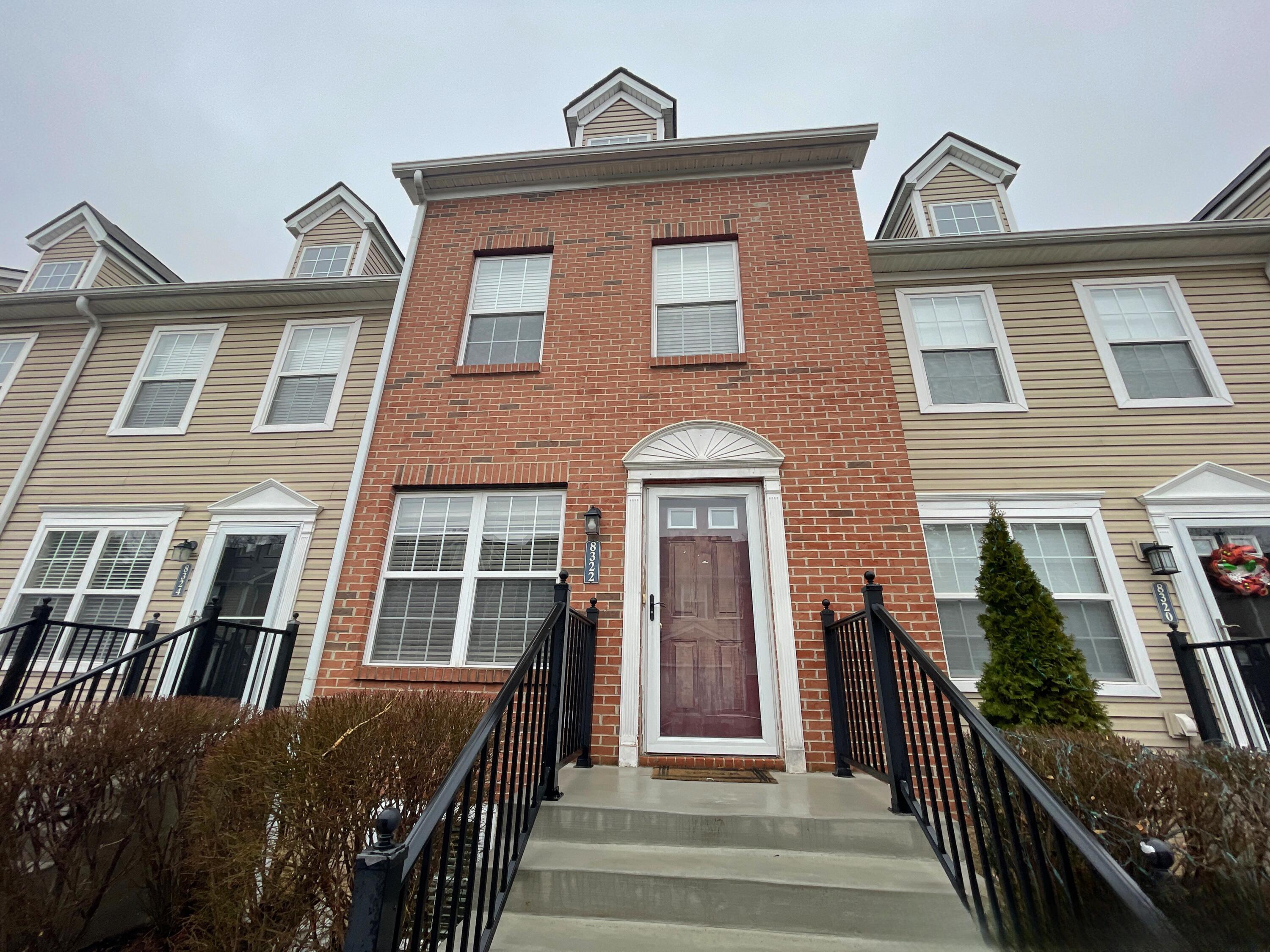 8322 Bruntsfield Road Columbus, OH 43235 - Photo 1 of 14 IMG_1662_inPixio