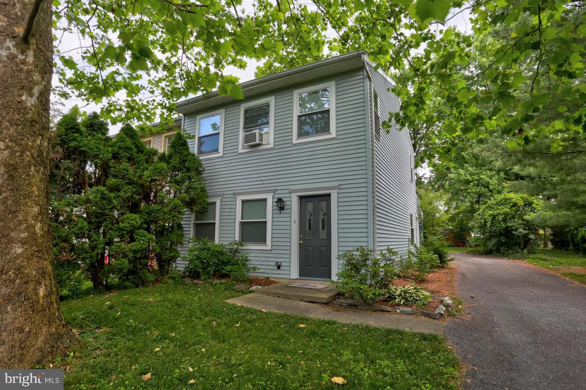 1010 Williamsburg Road Lancaster, PA 17603 - Photo 1 of 28 Gallery Image 1