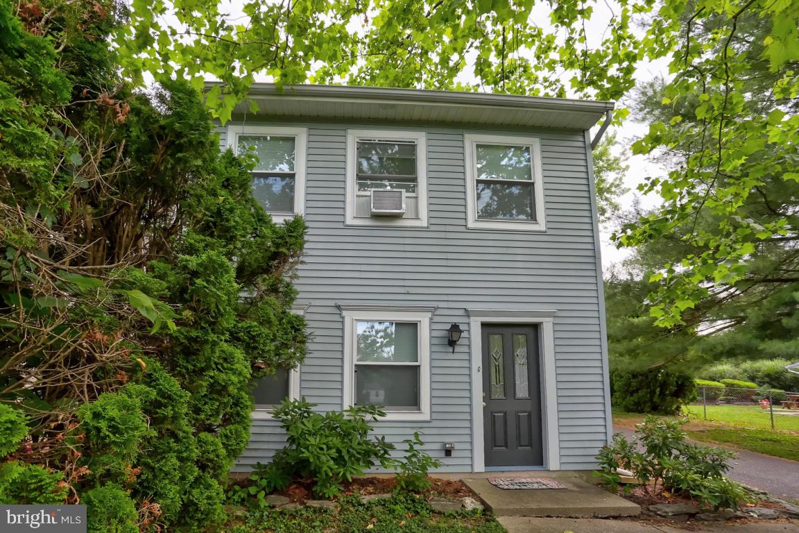 1010 Williamsburg Road Lancaster, PA 17603 - Photo 3 of 28 Gallery Image 3