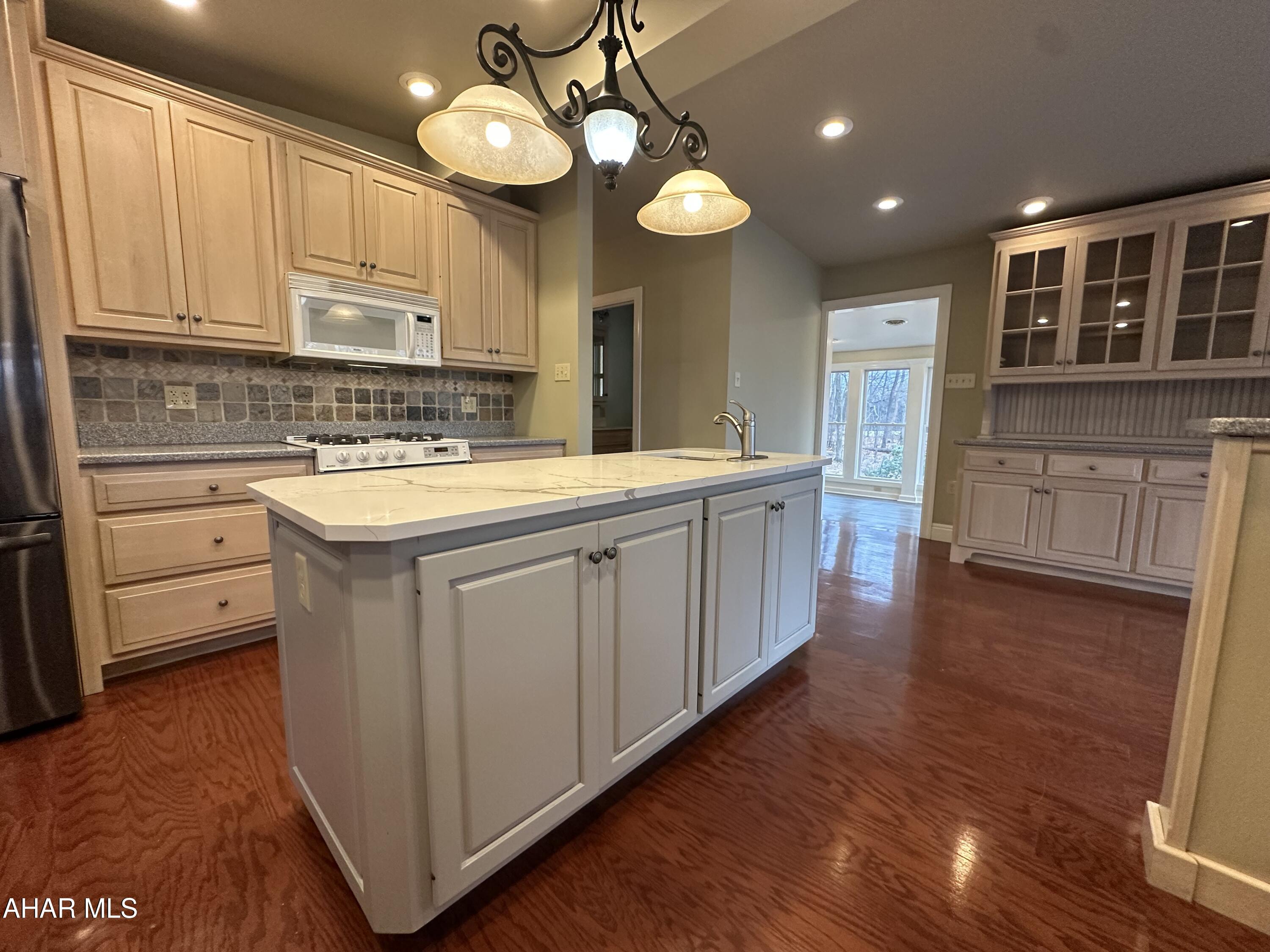 330 Dale Road Mount Union, PA 17066 - Photo 18 of 70