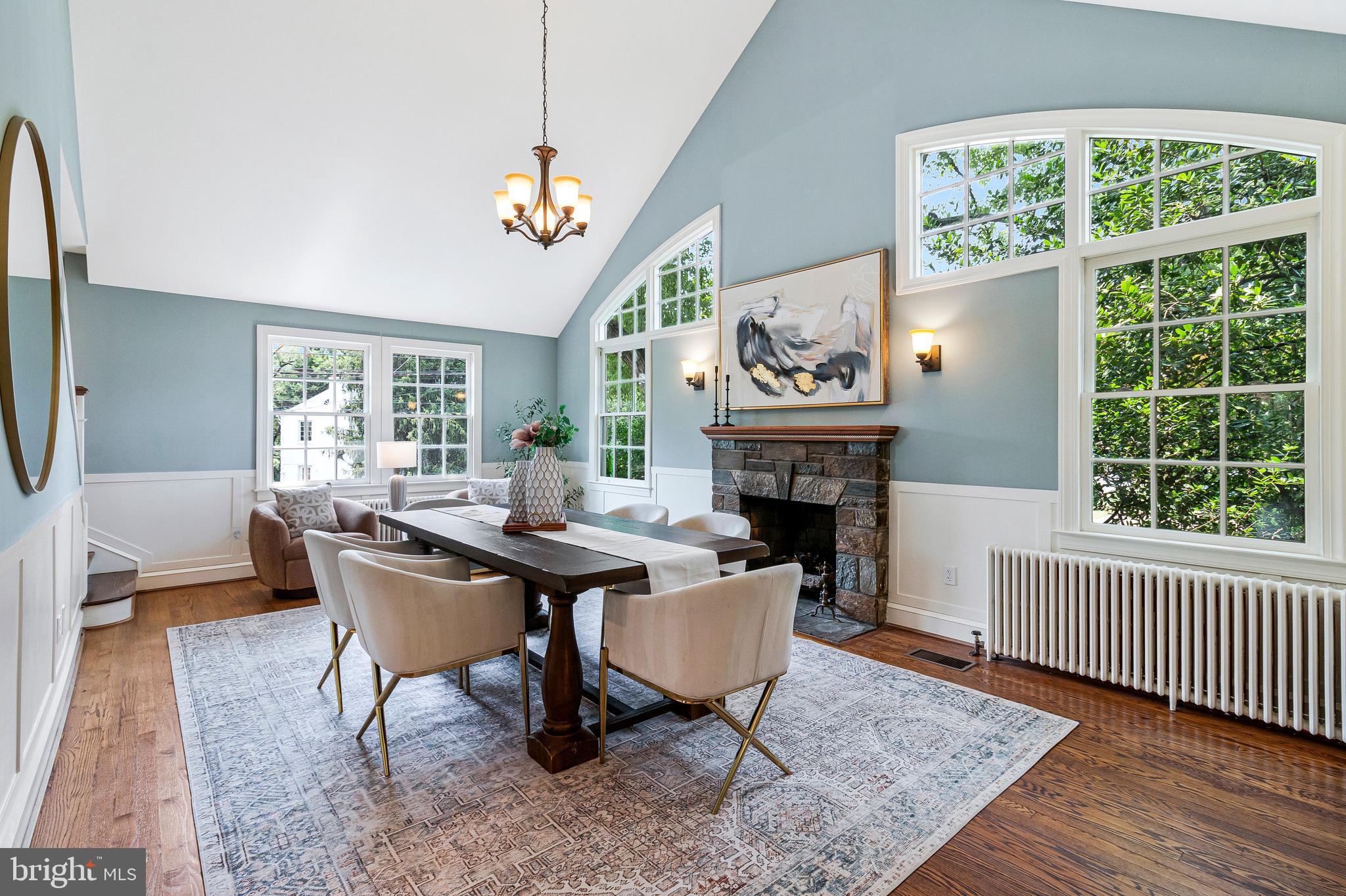 4701 River Road Bethesda, MD 20816 - Photo 10 of 61 With cathedral ceiling and Palladian windows