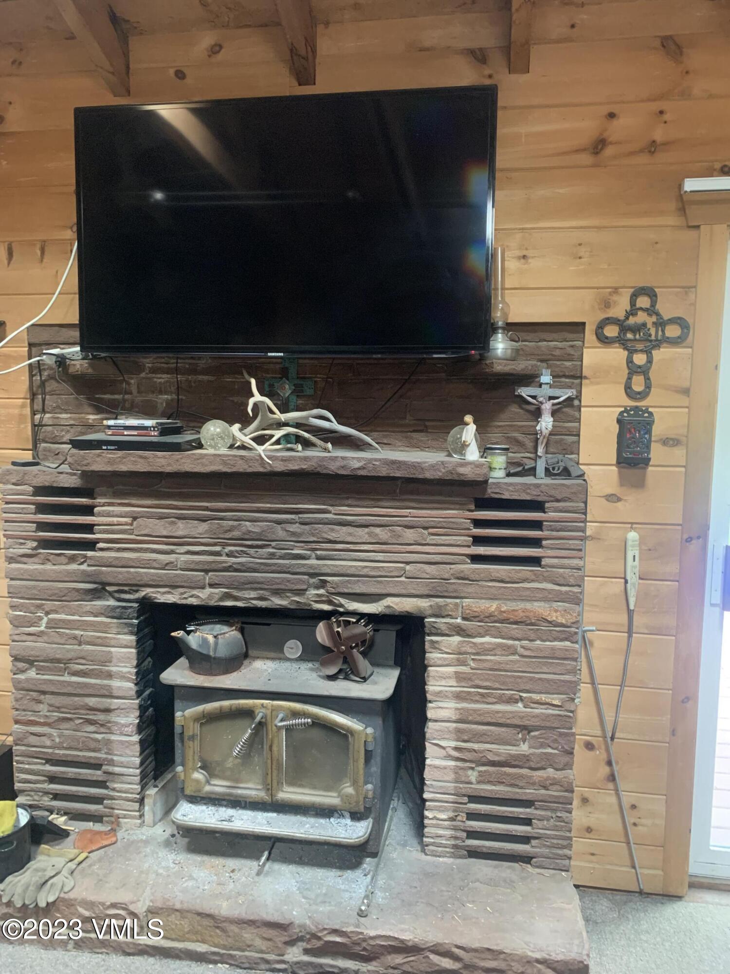 500 Sweetwater Road Gypsum, CO 81637 - Photo 3 of 10 a stove top oven sitting inside of a kitchen