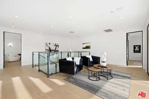 $3,699,000 | 5012 Enfield Avenue, Encino, CA 91316