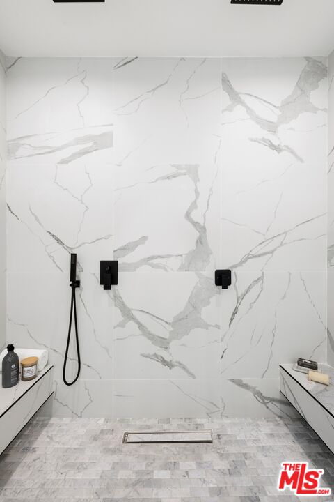 5012 Enfield Avenue Encino, CA 91316 - Photo 25 of 36 a bathroom with a shower