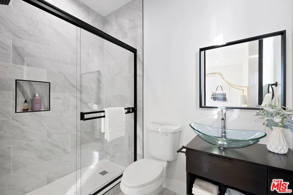 $3,699,000 | 5012 Enfield Avenue, Encino, CA 91316