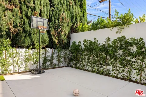 $3,699,000 | 5012 Enfield Avenue, Encino, CA 91316