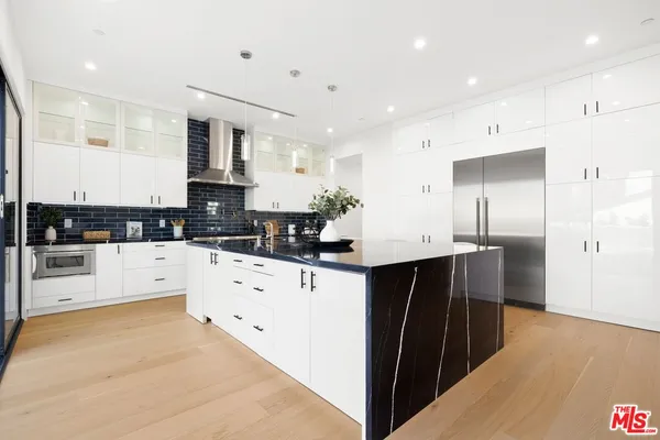 $3,699,000 | 5012 Enfield Avenue, Encino, CA 91316