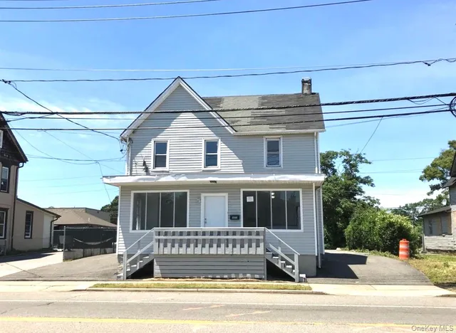 $2,500 | 1603 Union Boulevard, Bay Shore, NY 11706