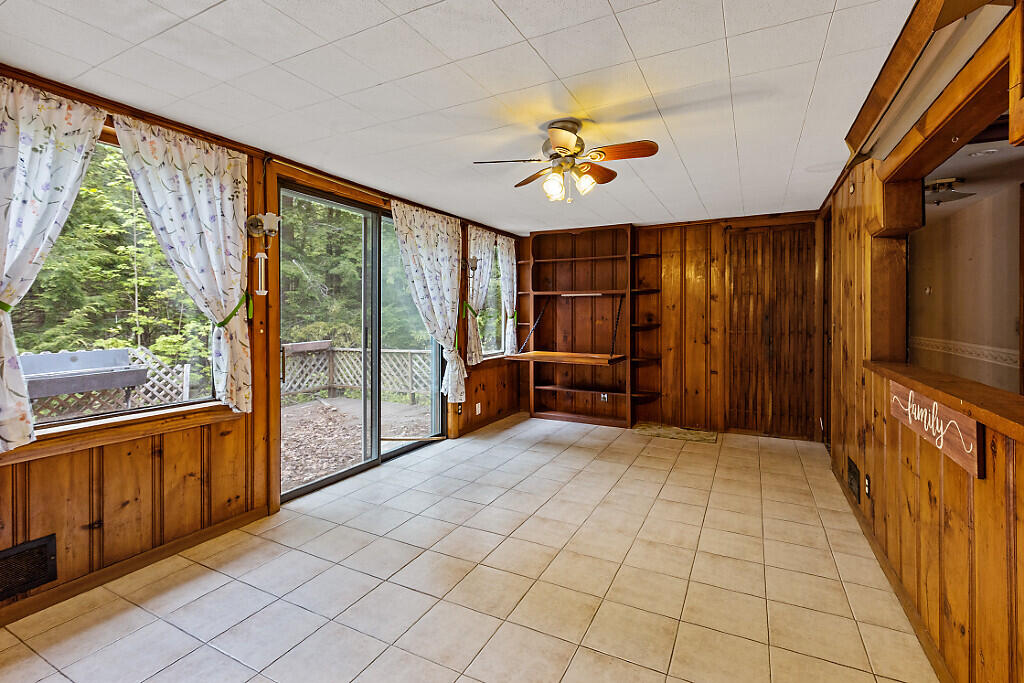 587 Lewiston Road Topsham, ME 04086 - Photo 10 of 25 02_BP5A0567_DxO_mls