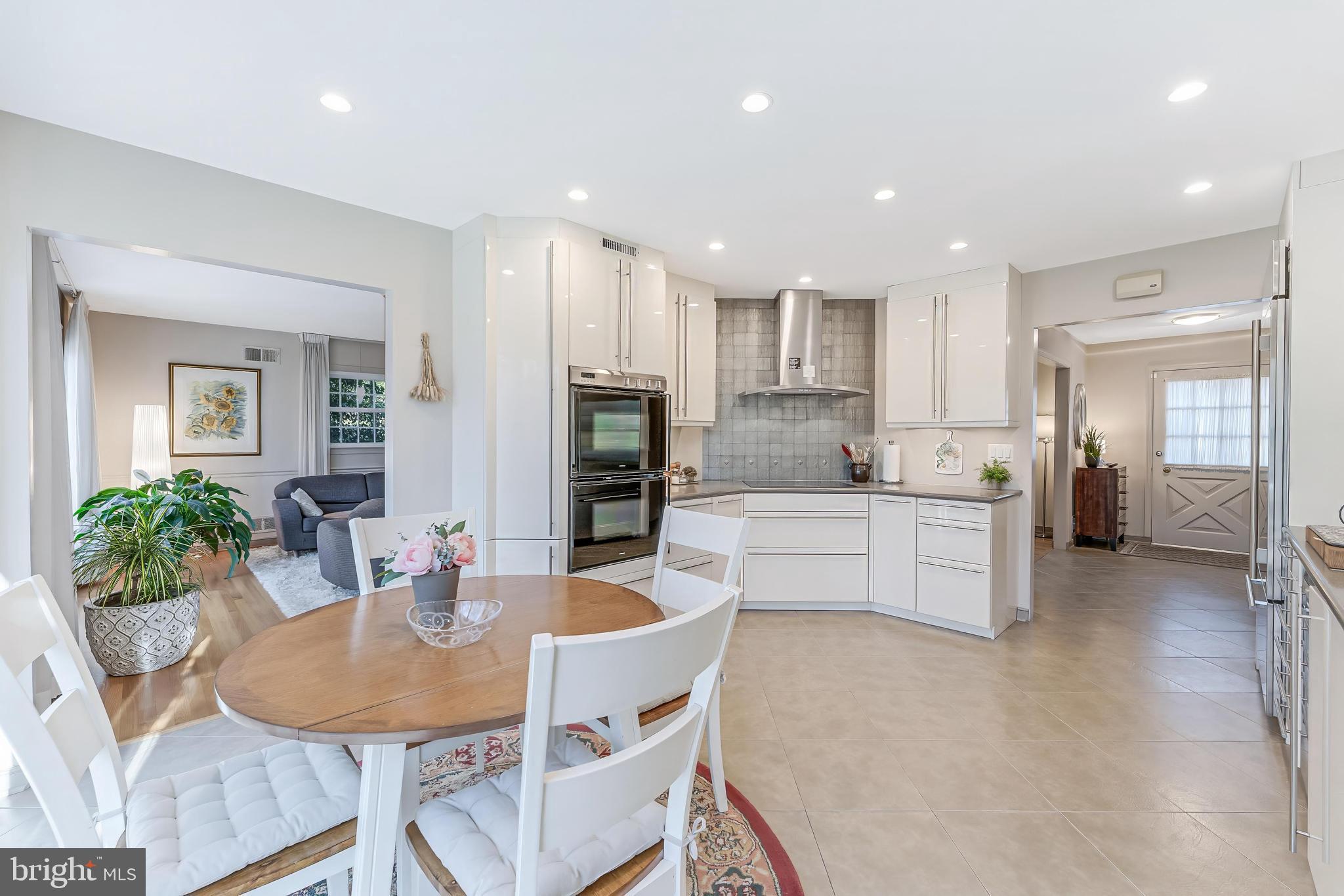 9908 Carter Road Bethesda, MD 20817 - Photo 18 of 51