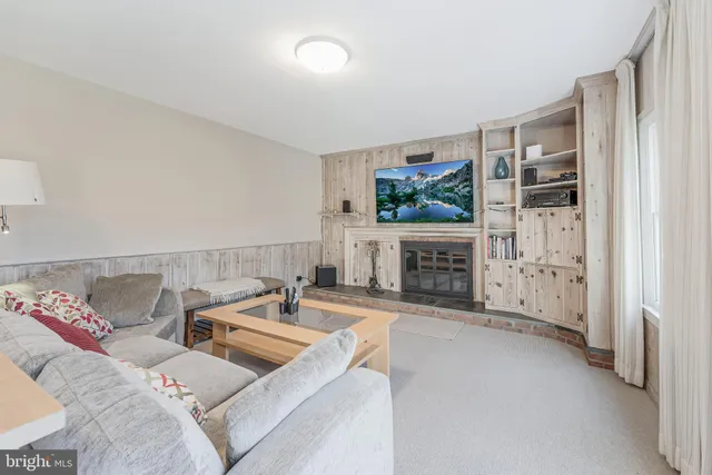 $1,450,000 | 9908 Carter Road, Bethesda, MD 20817