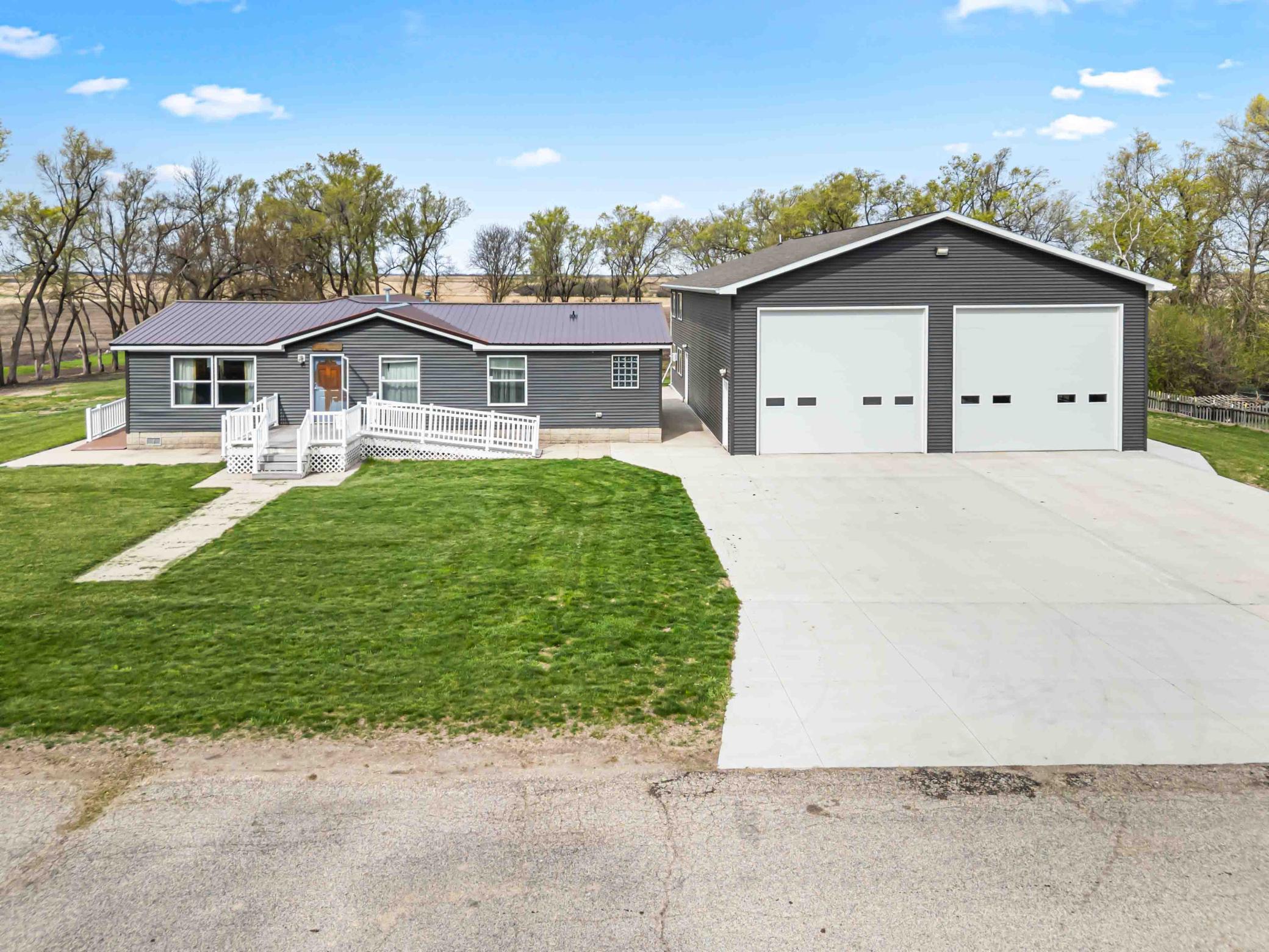 137 Roosvelt Street Cayuga, ND 58013 - Photo 1 of 60