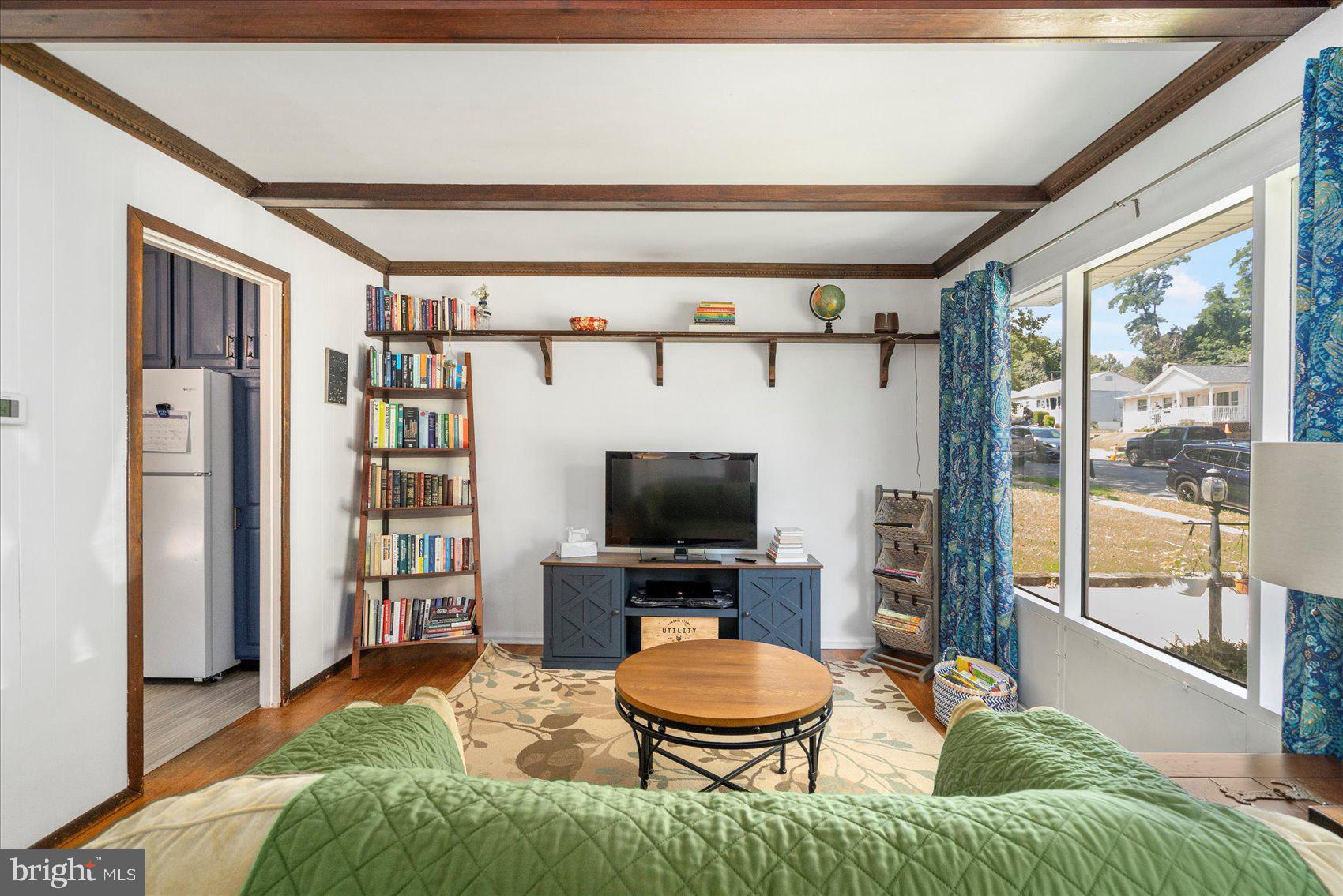 109 Cedarmere Road Owings Mills, MD 21117 - Photo 3 of 24 Bright livingroom
