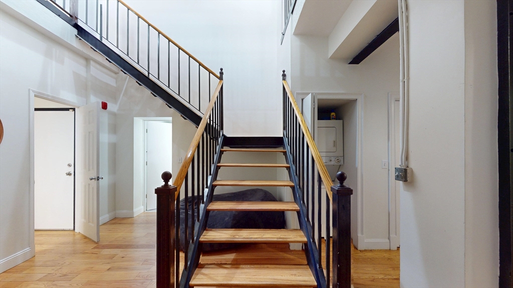 19 Stanhope Street, Unit 1C Boston, MA 02116 - Photo 12 of 19 a view of entryway
