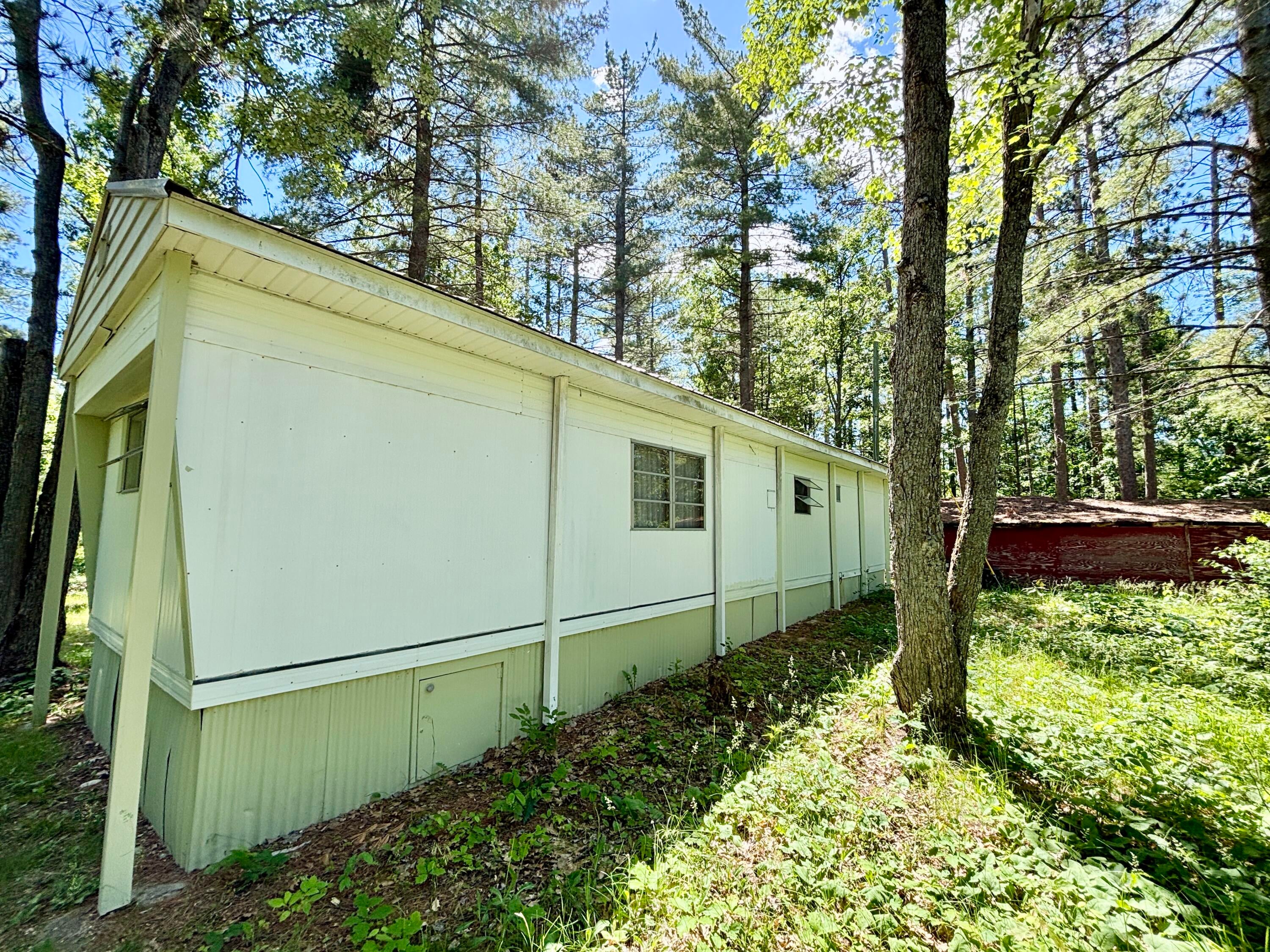 5958 Grandview Road Lewiston, MI 49756 - Photo 20 of 31 Gallery Image 20