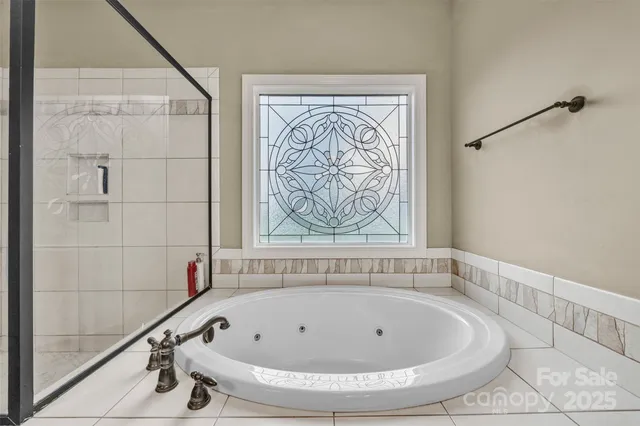 $809,000 | 1163 Willow Creek Drive, Newton, NC 28658